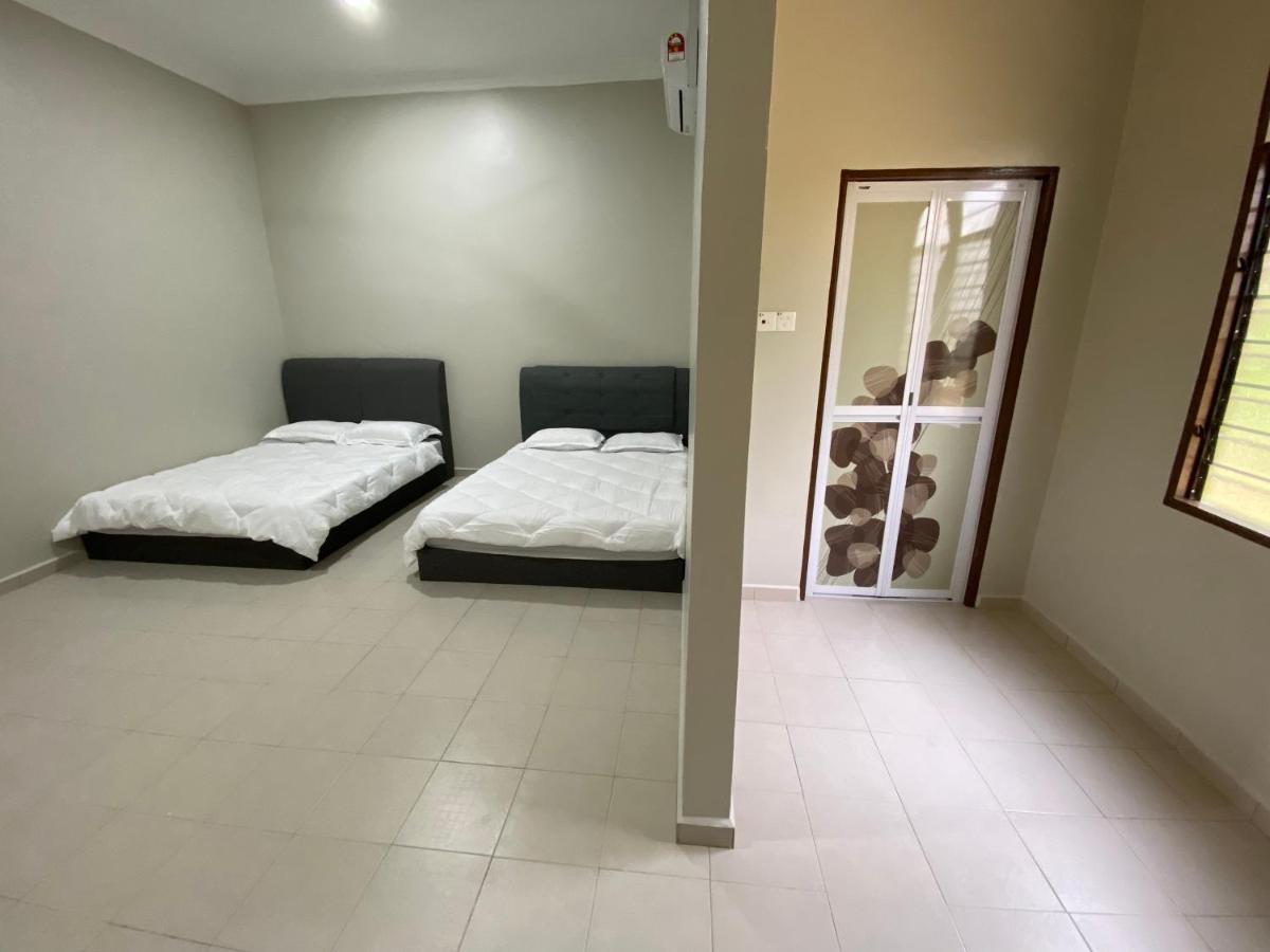 Sasuka Guesthouse Marang Exterior foto